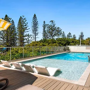 https://pacific-beach-resort.queenslandhotels.net